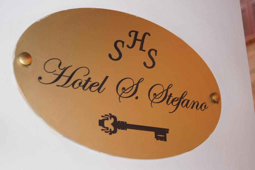 Hotel Santo Stefano Ferrara Luaran gambar